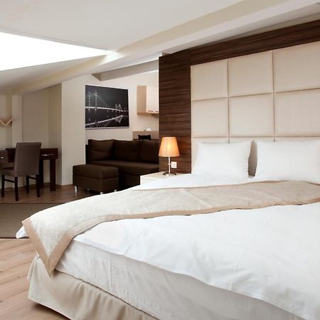איסטמבול Derpa Hotel מראה חיצוני תמונה