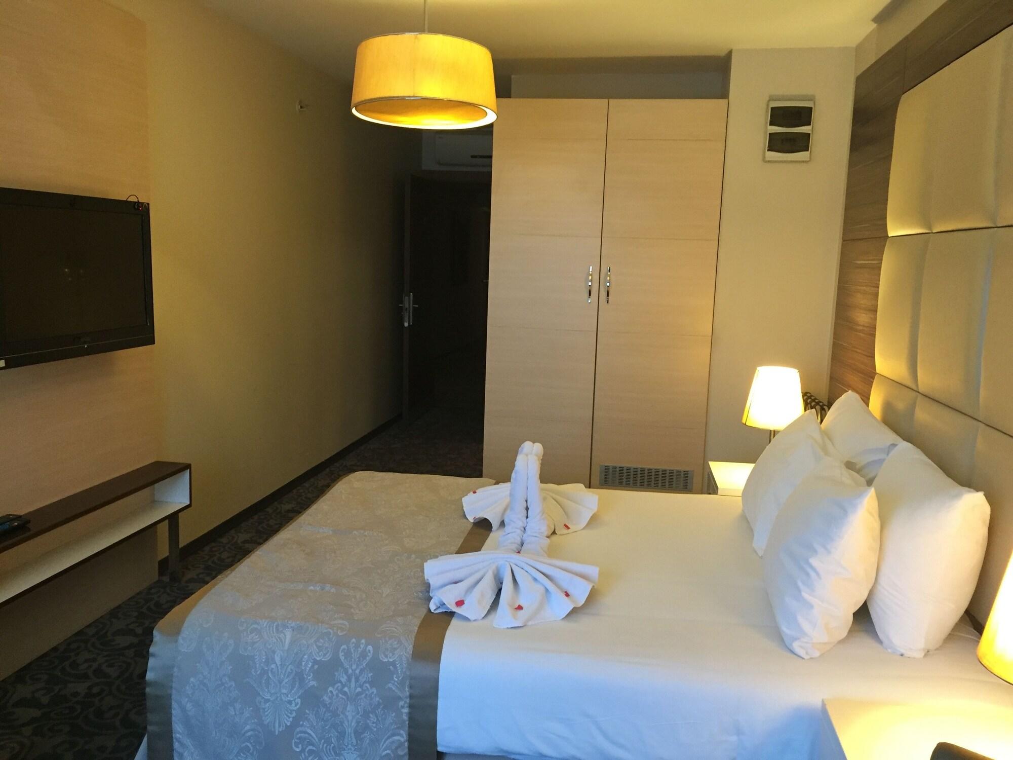 איסטמבול Derpa Hotel מראה חיצוני תמונה
