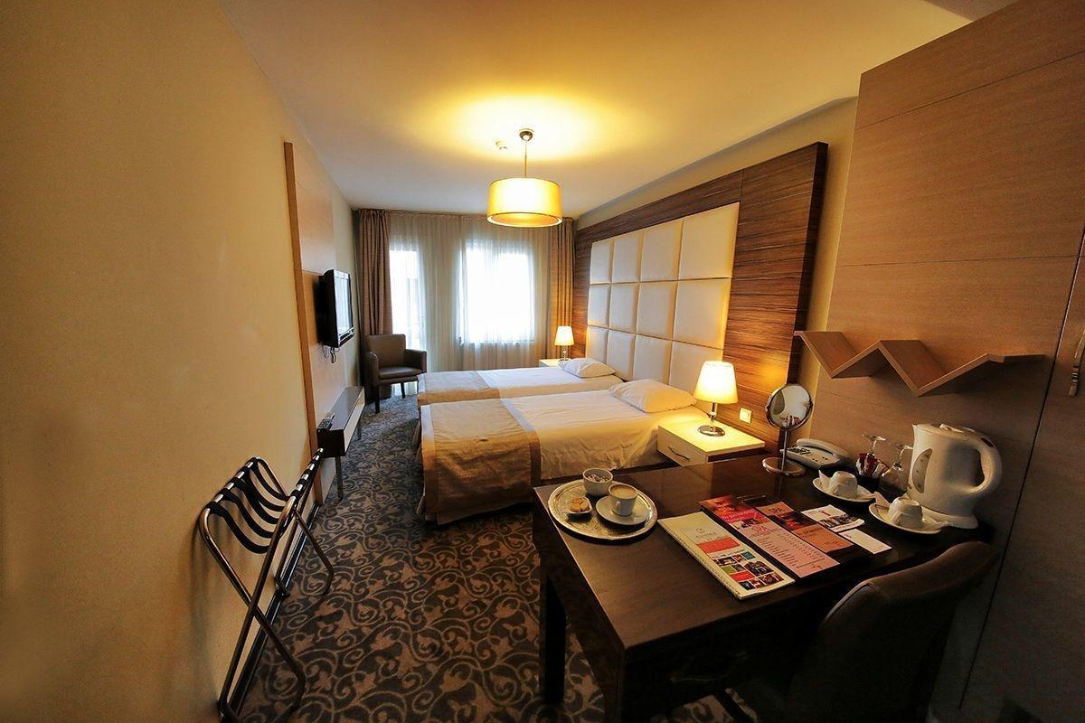 איסטמבול Derpa Hotel מראה חיצוני תמונה