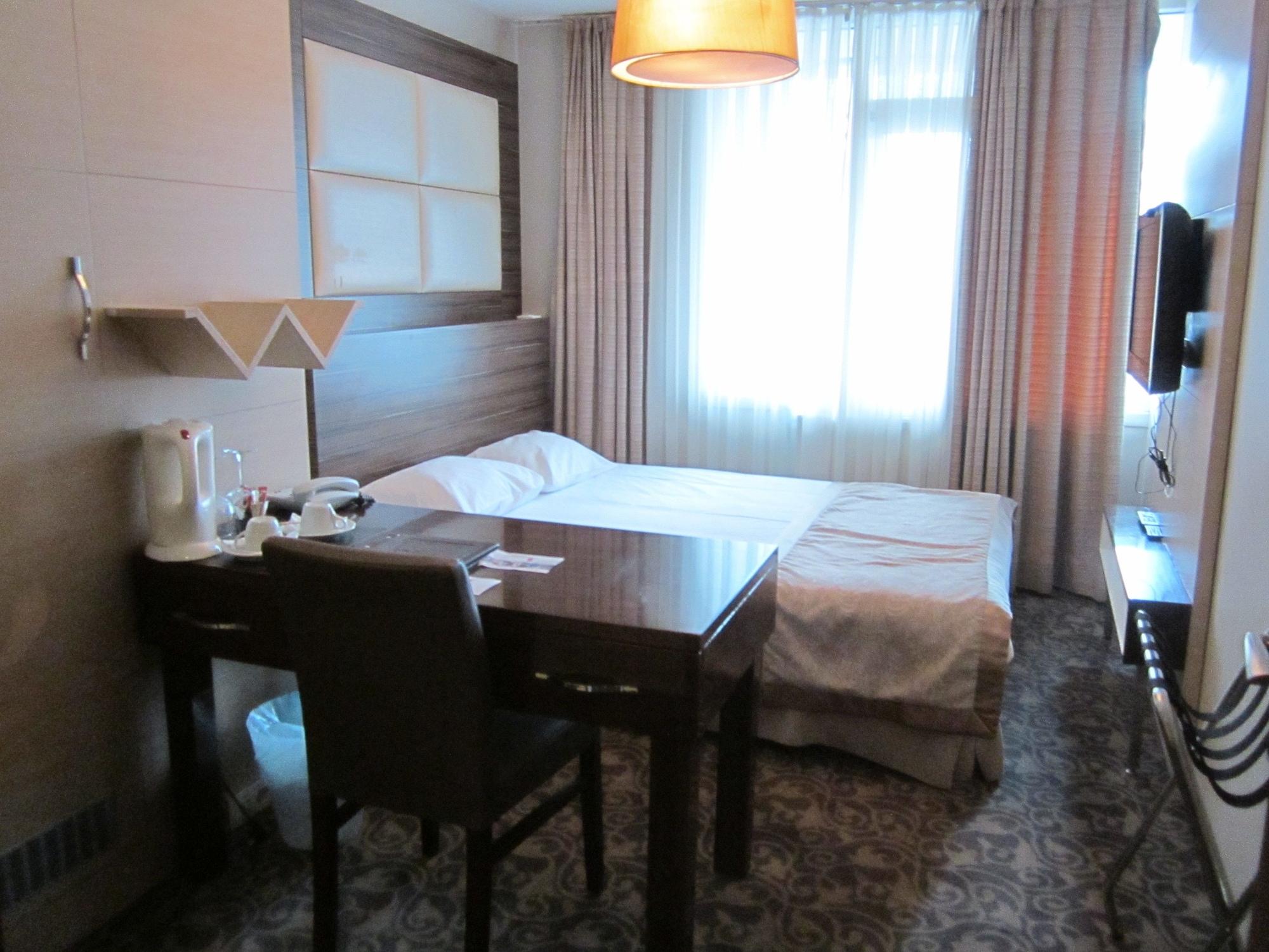 איסטמבול Derpa Hotel מראה חיצוני תמונה