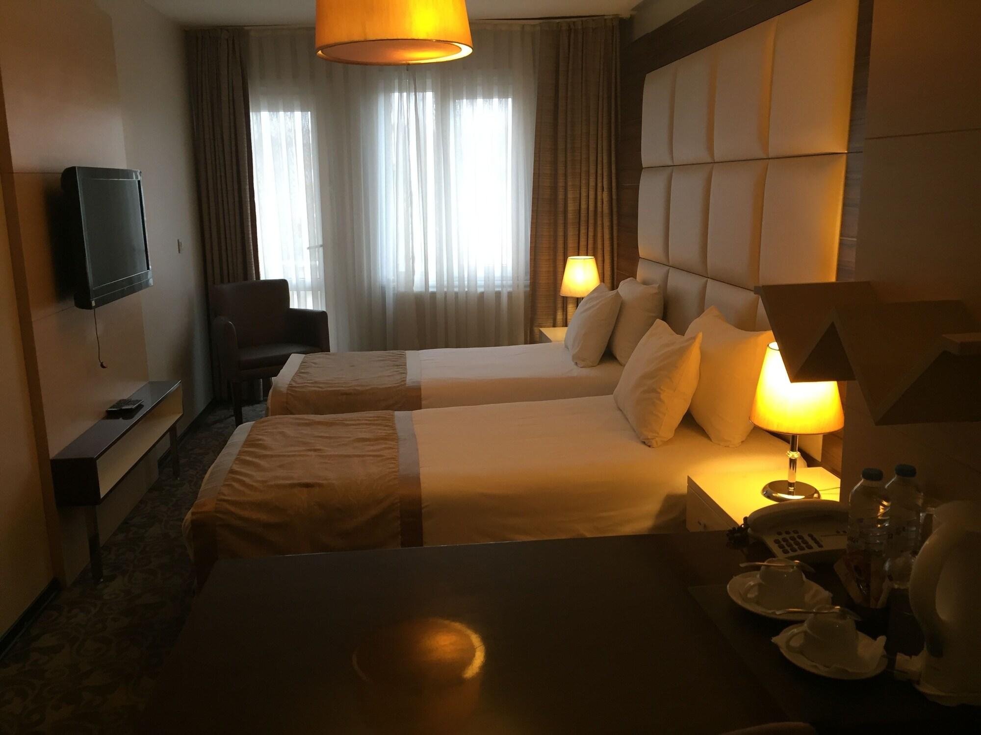 איסטמבול Derpa Hotel מראה חיצוני תמונה
