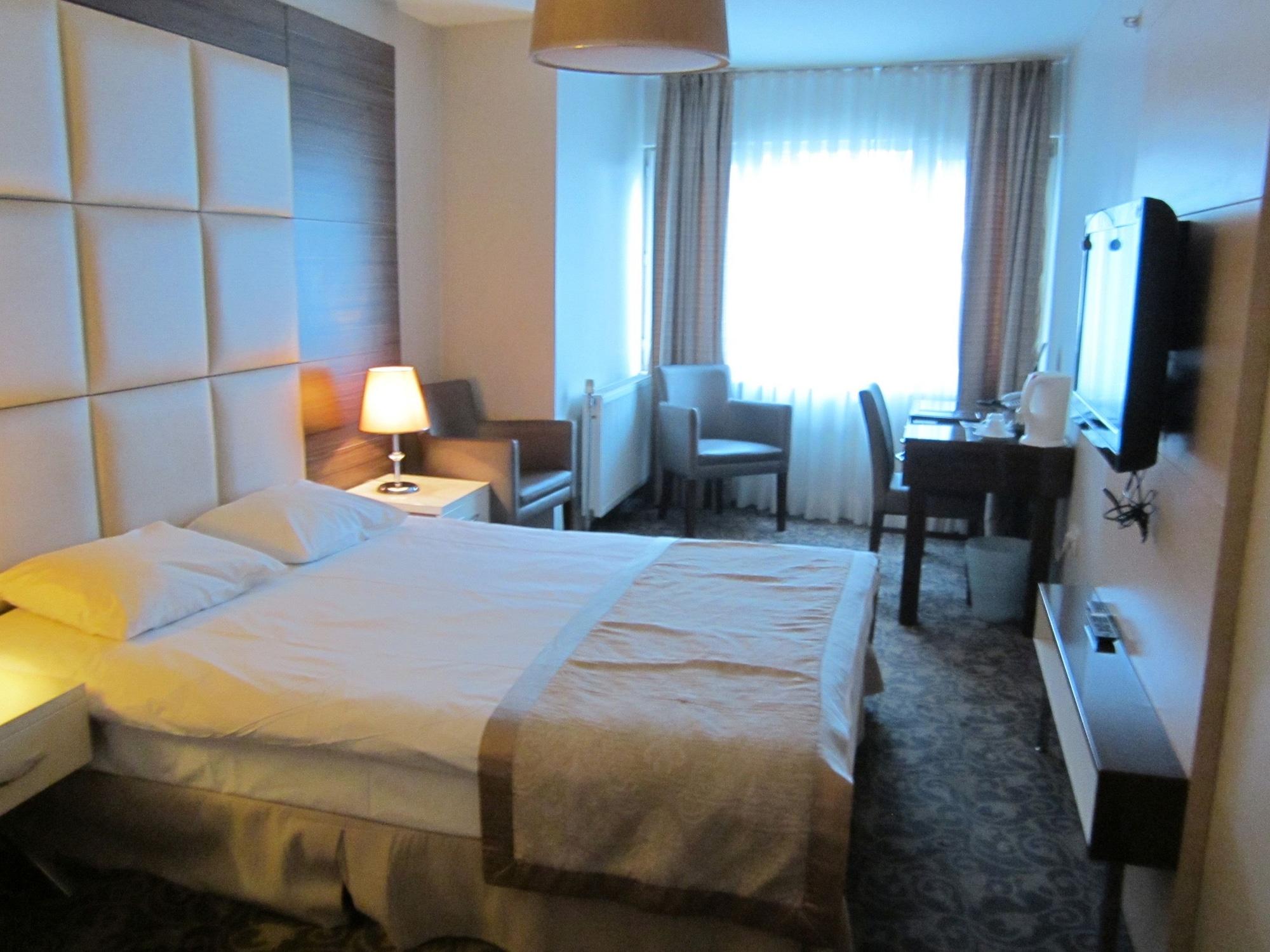איסטמבול Derpa Hotel מראה חיצוני תמונה