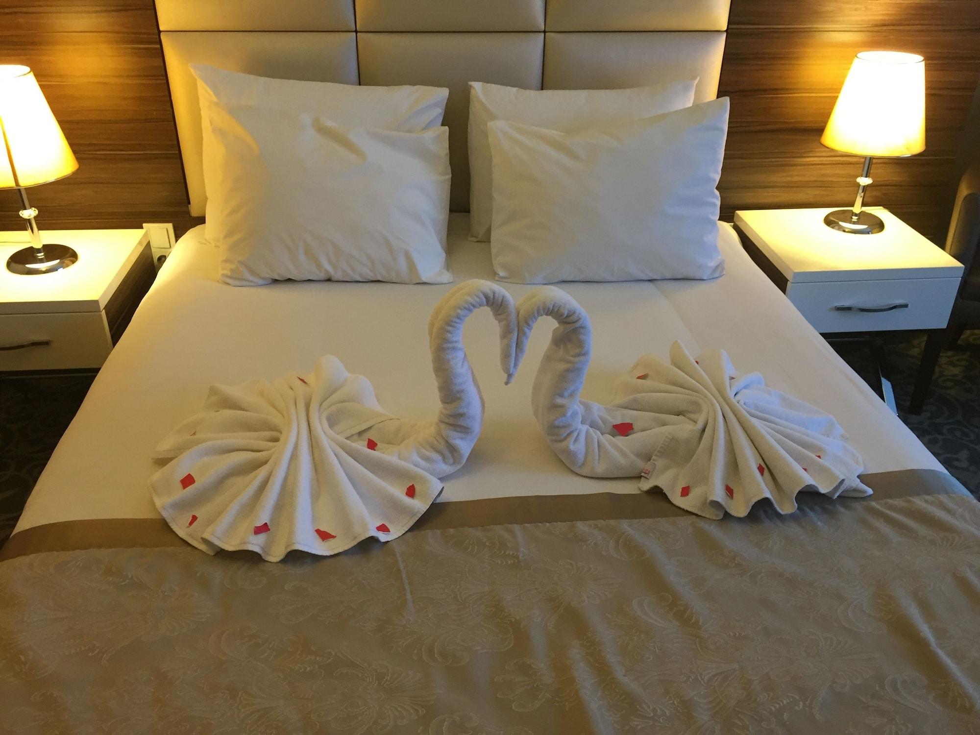 איסטמבול Derpa Hotel מראה חיצוני תמונה