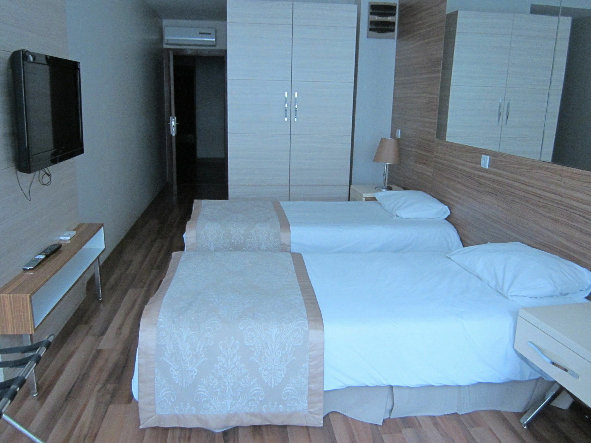 איסטמבול Derpa Hotel מראה חיצוני תמונה